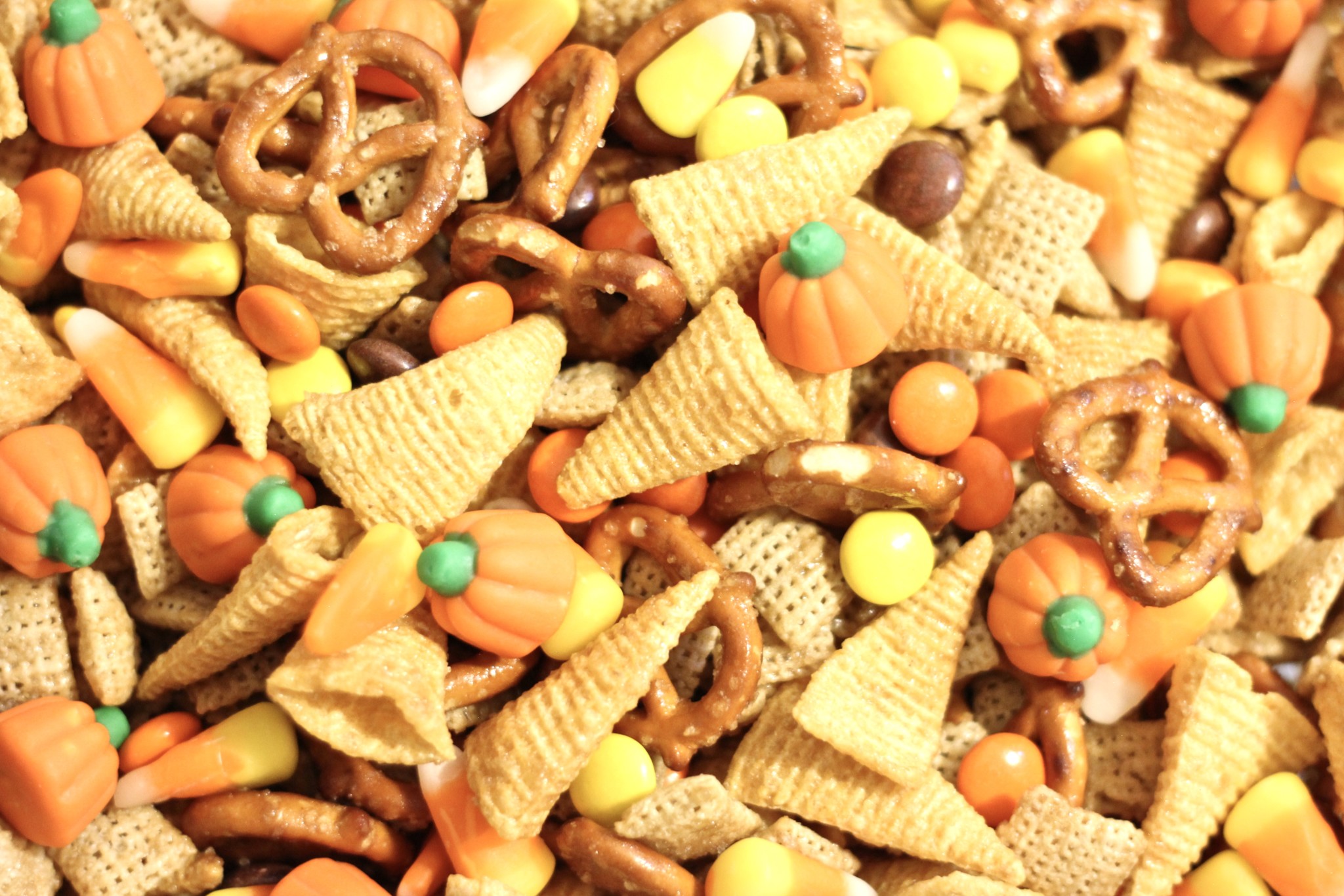 Harvest Hash Chex Mix Recipe! - The Homespun Chics